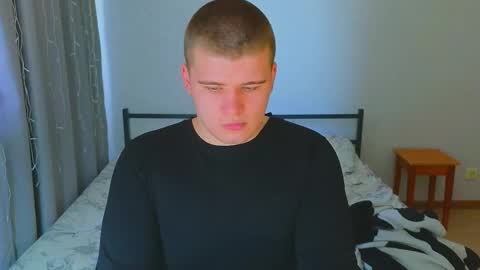 Snapshot of kittenmur chatting on 16, 11, 2025 Vlad online show from 16, 11, 2025