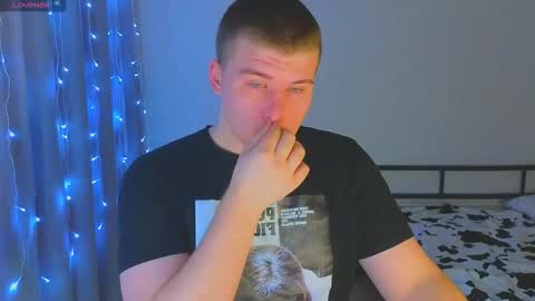 Snapshot of kittenmur chatting on 22, 11, 2025 Vlad online show from 22, 11, 2025