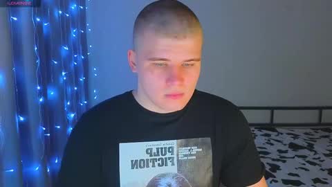 Snapshot of kittenmur chatting on 1, 12, 2025 Vlad online show from 1, 12, 2025