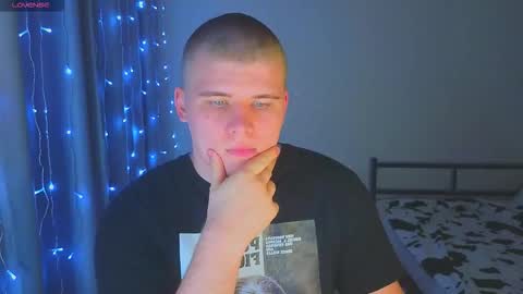 Snapshot of kittenmur chatting on 2, 12, 2025 Vlad online show from 2, 12, 2025