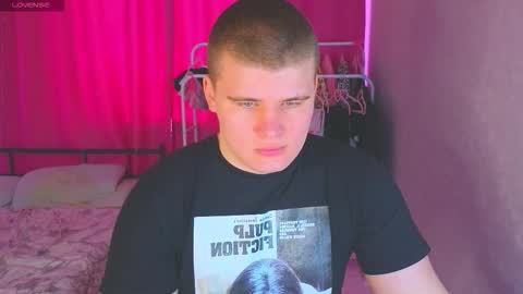 Snapshot of kittenmur chatting on 9, 3, 2026 Vlad online show from 9, 3, 2026