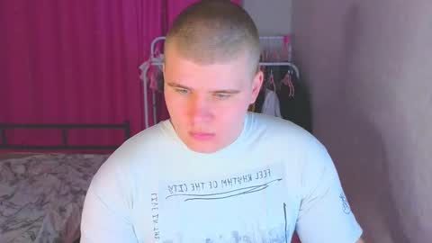 Snapshot of kittenmur chatting on 26, 3, 2026 Vlad online show from 26, 3, 2026