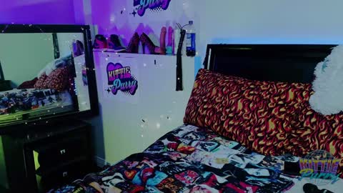 Snapshot of kittiepurry chatting on 13, 1, 2025 Kittie Purry online show from 13, 1, 2025