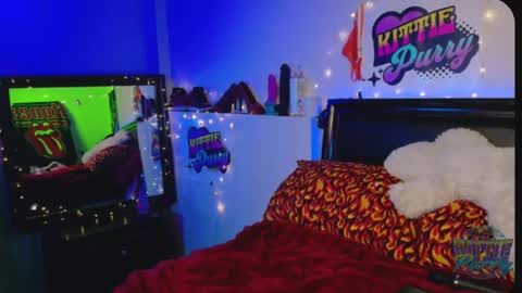 Snapshot of kittiepurry chatting on 16, 2, 2025 Kittie Purry online show from 16, 2, 2025