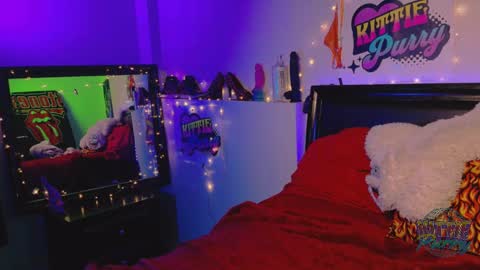 Snapshot of kittiepurry chatting on 18, 2, 2025 Kittie Purry online show from 18, 2, 2025