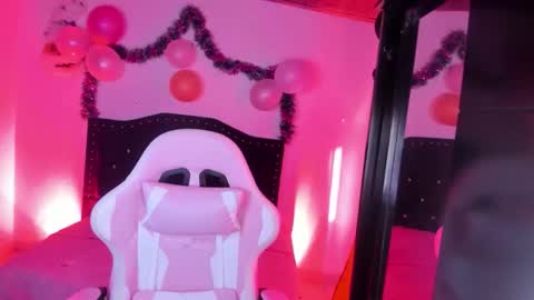 kitty__chs online show from 9, 1, 2026