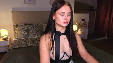 kitty_cut1ee_ online show from 4, 8, 2026