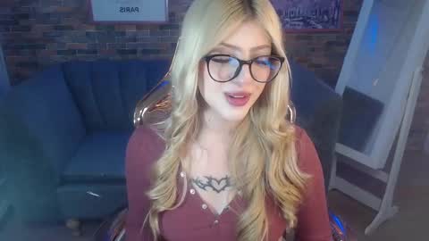 kitty_fox_b online show from 6, 3, 2025