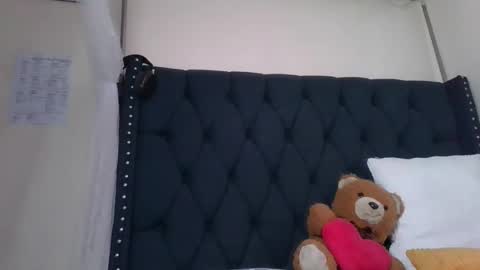 kitty_kerry online show from 23, 12, 2025