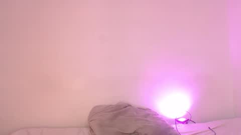 nina martinez online show from 3, 11, 2025