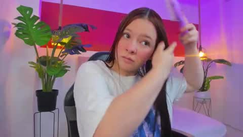 Snapshot of kitty_sweeety_ chatting on 3, 2, 2026 K I T T Y online show from 3, 2, 2026