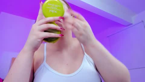 Snapshot of kitty_sweeety_ chatting on 4, 2, 2026 K I T T Y online show from 4, 2, 2026