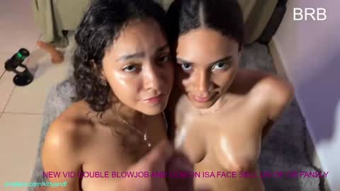 Snapshot of kittyand chatting on 18, 12, 2024 Kitty black hair 19 years Isa red hair18 years John 21 years online show from 18, 12, 2024