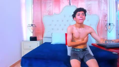 Snapshot of kittyandjackk chatting on 22, 9, 2025 KittyANDjackk online show from 22, 9, 2025