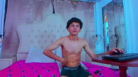 Snapshot of kittyandjackk chatting on 11, 10, 2025 KittyANDjackk online show from 11, 10, 2025