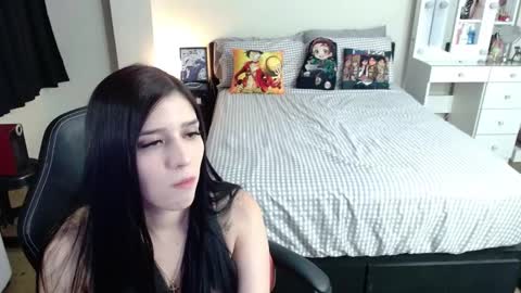 Snapshot of kittykat18x chatting on 18, 2, 2025 Isabel online show from 18, 2, 2025