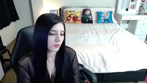 Snapshot of kittykat18x chatting on 25, 2, 2025 Isabel online show from 25, 2, 2025