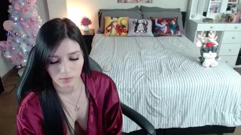 Snapshot of kittykat18x chatting on 18, 12, 2025 Isabel online show from 18, 12, 2025