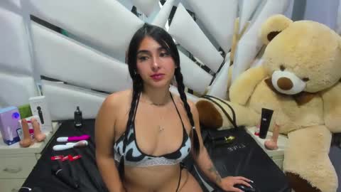 kittylovely  online show from 11, 12, 2024