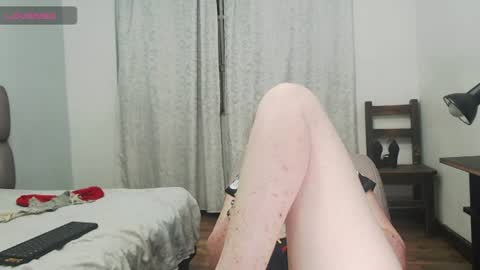 kittywhiteass online show from 4, 8, 2026