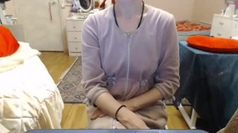 KiuminBerry online show from 10, 2, 2026