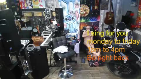 kiveuxmakeu online show from 5, 11, 2025