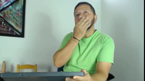 Klarck  online show from 9, 3, 2025