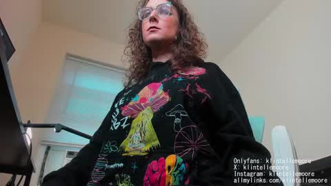 Klintelle Moore online show from 6, 12, 2024