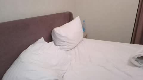 Snapshot of knotsiemens chatting on 14, 12, 2025 Adam online show from 14, 12, 2025