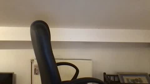 Snapshot of kobasic chatting on 22, 11, 2025 hugo online show from 22, 11, 2025