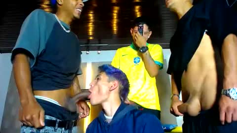 Snapshot of kobayaske chatting on 6, 3, 2026 kobayaske online show from 6, 3, 2026