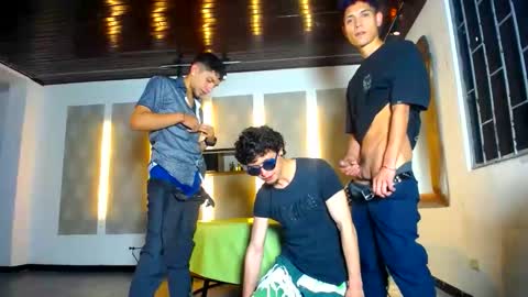 Snapshot of kobayaske chatting on 20, 3, 2026 kobayaske online show from 20, 3, 2026