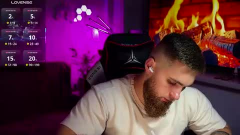 Snapshot of kochka25 chatting on 29, 7, 2026 Sweet boy online show from 29, 7, 2026