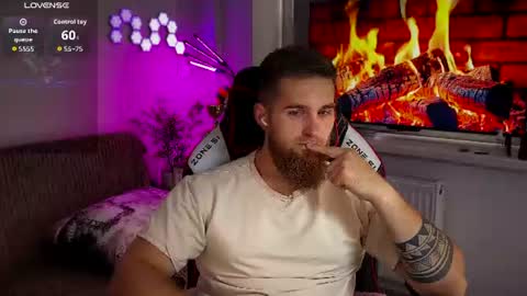 Snapshot of kochka25 chatting on 9, 8, 2026 Sweet boy online show from 9, 8, 2026