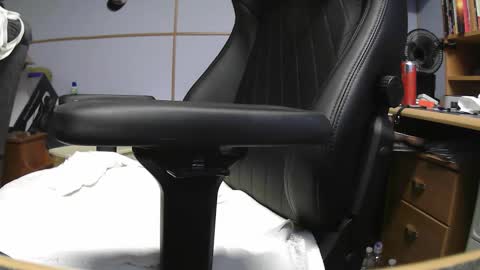 Snapshot of kodiak1974 chatting on 23, 10, 2025 Kodiak1974 online show from 23, 10, 2025