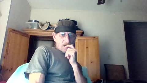 Snapshot of kodiakpm1 chatting on 22, 12, 2024 kodiakpm1 online show from 22, 12, 2024