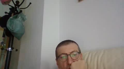 Snapshot of kolesie7 chatting on 11, 9, 2025 JUAN CARLOS online show from 11, 9, 2025