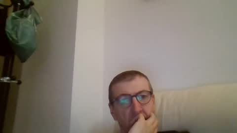 Snapshot of kolesie7 chatting on 15, 9, 2025 JUAN CARLOS online show from 15, 9, 2025