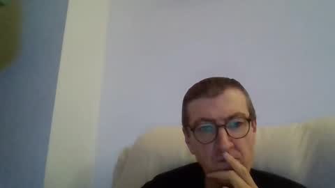 Snapshot of kolesie7 chatting on 2, 10, 2025 JUAN CARLOS online show from 2, 10, 2025