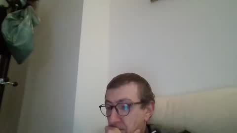 Snapshot of kolesie7 chatting on 13, 10, 2025 JUAN CARLOS online show from 13, 10, 2025