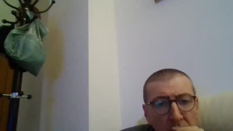 Snapshot of kolesie7 chatting on 25, 10, 2025 JUAN CARLOS online show from 25, 10, 2025