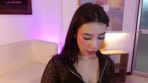 Snapshot of koyuki_san chatting on 18, 12, 2025 Elizabeth online show from 18, 12, 2025