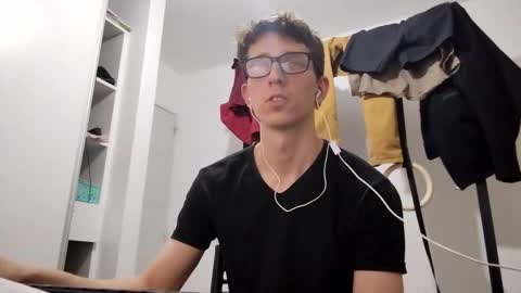 Facu online show from 21, 10, 2025