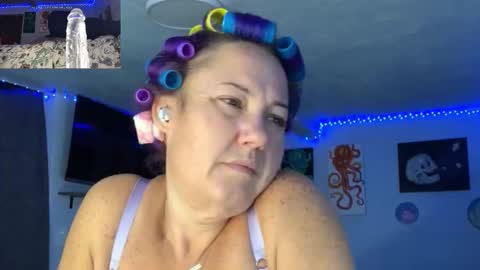 Snapshot of kreamyk420 chatting on 13, 11, 2025 kreamyk420 online show from 13, 11, 2025