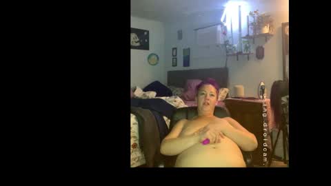 Snapshot of kreamyk420 chatting on 2, 2, 2026 kreamyk420 online show from 2, 2, 2026