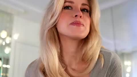 Snapshot of krissone chatting on 30, 7, 2026 Kristina online show from 30, 7, 2026
