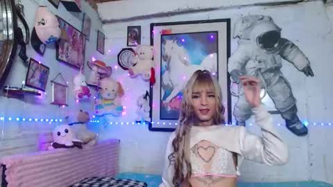 Snapshot of krisstal703358 chatting on 5, 3, 2026 krisstal703358 online show from 5, 3, 2026