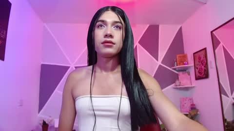 Snapshot of kristall_swan chatting on 4, 3, 2025 Kristall online show from 4, 3, 2025