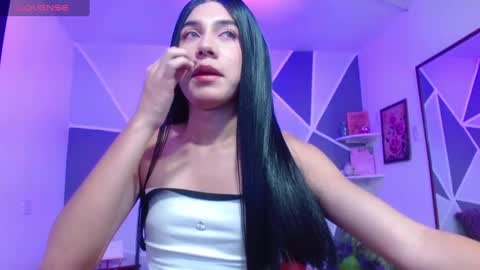 Snapshot of kristall_swan chatting on 8, 3, 2025 Kristall online show from 8, 3, 2025