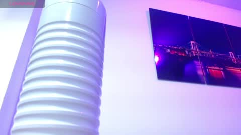 Snapshot of kristall_swan chatting on 8, 3, 2025 Kristall online show from 8, 3, 2025